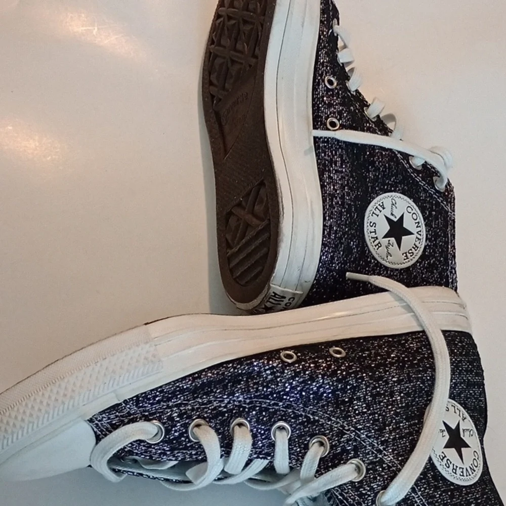Converse Chuck Taylor High Top Sneaker in metallic Silver - Picture 6 of 8